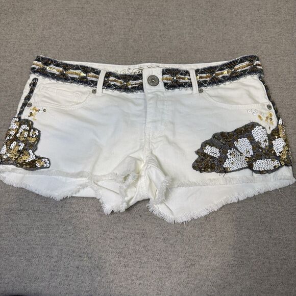 VTG Express Embellished Beaded Shorts Low Rise White Y2K Western Festival Size 4 - Picture 1 of 5
